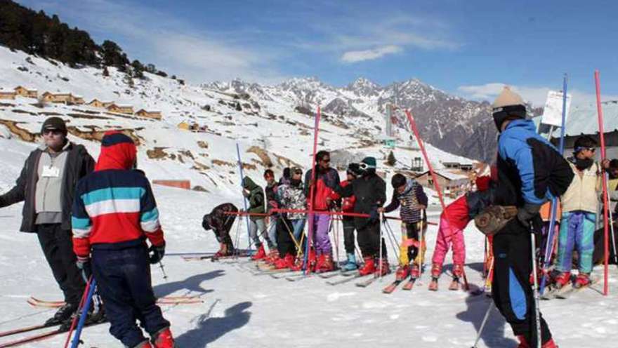 Auli Snow Skiing Tour Package From Rishikesh